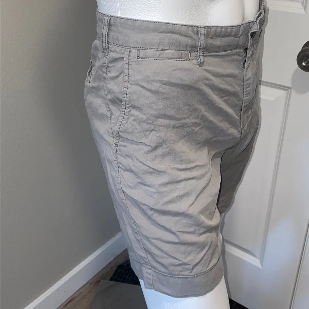 Faherty Men's Tan Flat Front Shorts